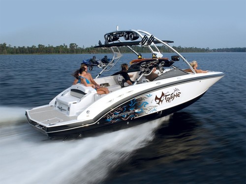 Chaparral’s 244 Xtreme the worlds only salt water wake boat © Chaparral Australia